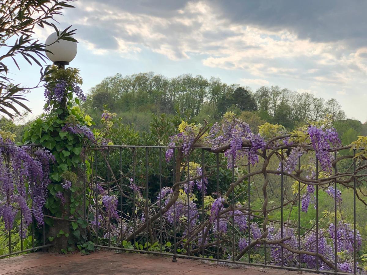 Villa La casa nel bosco Lari Esterno foto